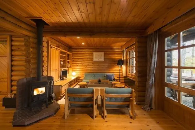 Kır Evi, Dağ Manzaralı