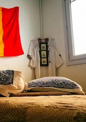 Traditional Tek Büyük Yataklı Oda