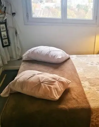 Traditional Tek Büyük Yataklı Oda