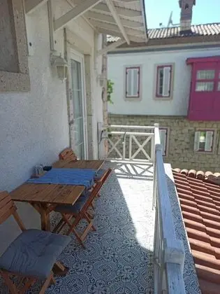 Cumbalı Balkonlu  Room