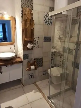 Cumbalı Balkonlu  Room