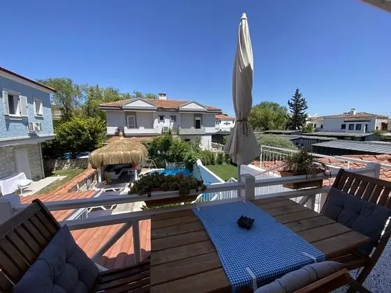 Suite,Havuz Manzaralı,Teraslı