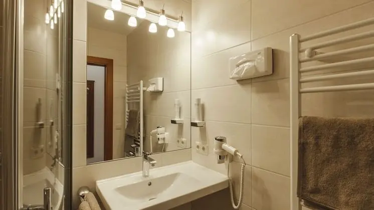 Comfort Tek Büyük Yataklı Oda, 1 Yatak Odası, Balkon, Dağ Manzaralı