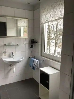 Basic Tek Büyük Yataklı Oda