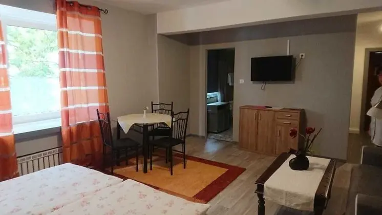 Basic Tek Büyük Yataklı Oda