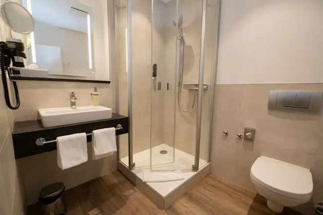 Comfort Tek Büyük Yataklı Oda