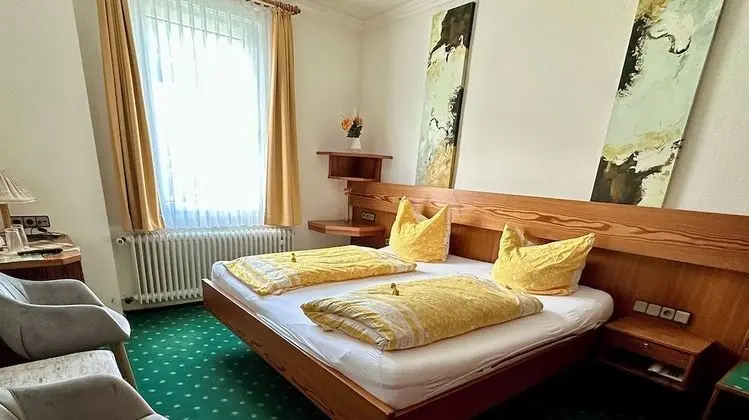 Tek Büyük Yataklı Oda