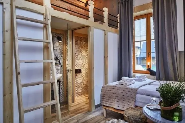 Design Oda (Mezzanino)