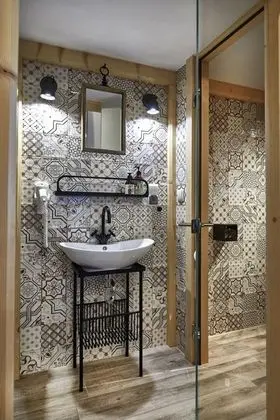 Design Oda (Mezzanino)