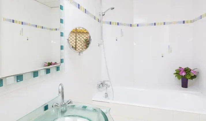 Tek Büyük Yataklı Oda, Teras