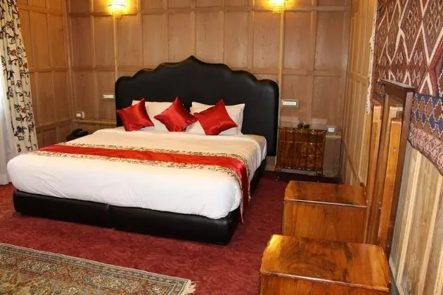 Luxury Oda, 1 En Büyük (King) Boy Yatak, Engellilere Uygun, Göl Manzaralı