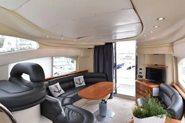 Karavan, 2 Yatak Odası (Luxury Yacht - Skyfall)
