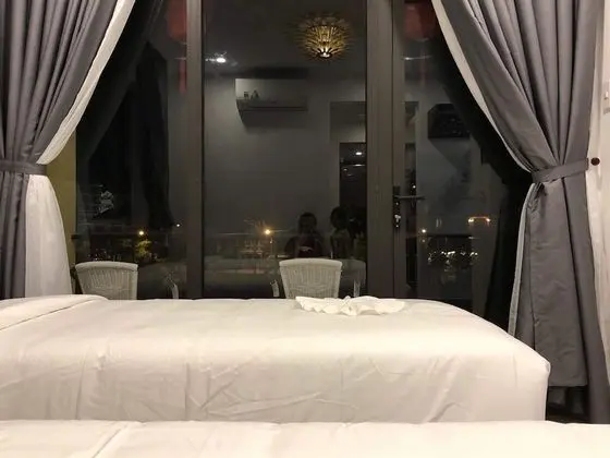 Deluxe Tek Büyük Yataklı Oda, Balkon