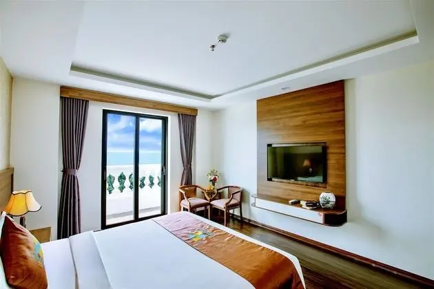 Deluxe Oda, Balkon, Okyanus Manzaralı
