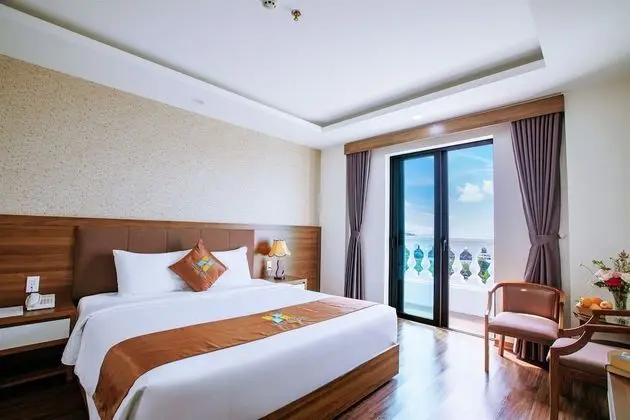 Deluxe Oda, Balkon, Okyanus Manzaralı