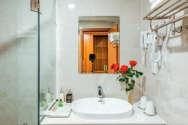 Deluxe Tek Büyük veya İki Ayrı Yataklı Oda, Balkon, Okyanus Manzaralı