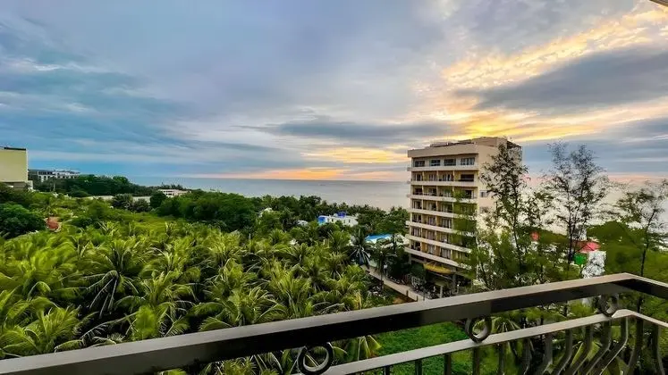 Deluxe Tek Büyük veya İki Ayrı Yataklı Oda, Balkon, Okyanus Manzaralı