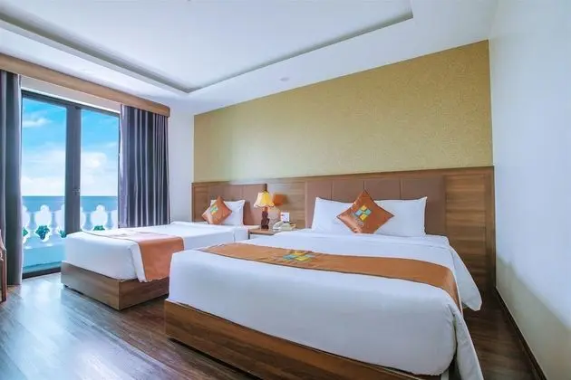 Deluxe Tek Büyük veya İki Ayrı Yataklı Oda, Balkon, Okyanus Manzaralı