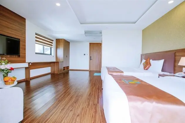 Deluxe Tek Büyük veya İki Ayrı Yataklı Oda, Balkon, Okyanus Manzaralı
