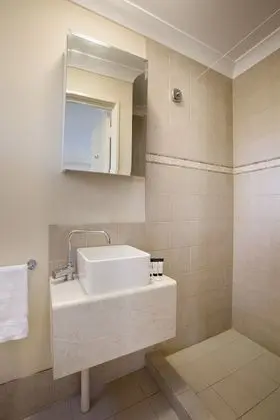 Apart Daire, 1 Yatak Odası, Havuz Manzaralı