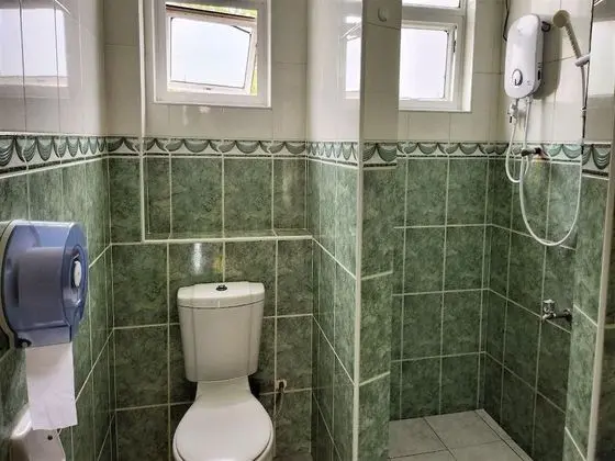 Basic Apart Daire, Havuz Manzaralı