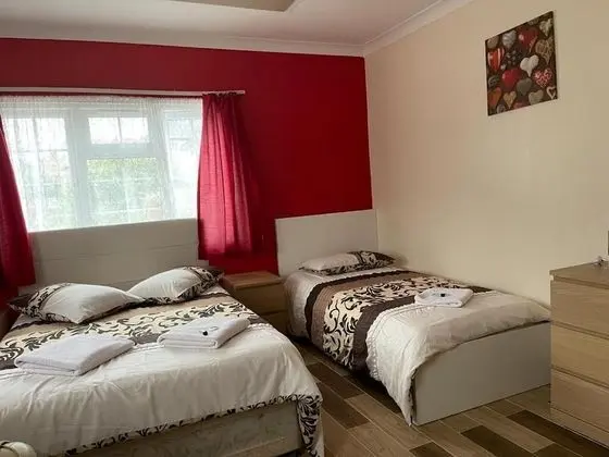 Basic Üç Kişilik Oda