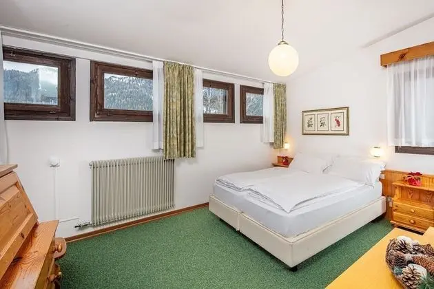 Classic Tek Büyük Yataklı Oda