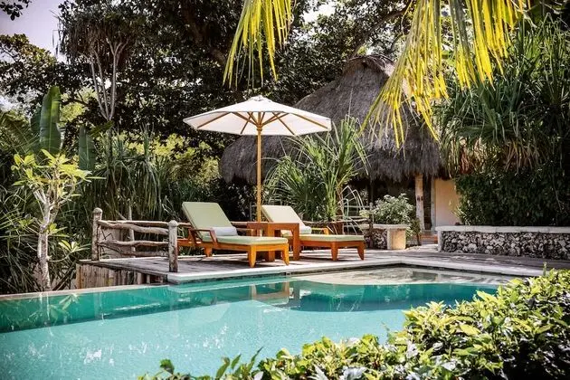 Kasambi / Lantoro / Wamoro 1 Bedroom Villa