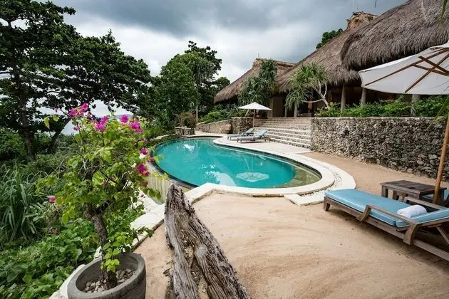 Kasambi / Lantoro / Wamoro 2 Bedroom Villa