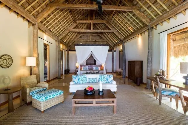 Kasambi / Lantoro / Wamoro 2 Bedroom Villa