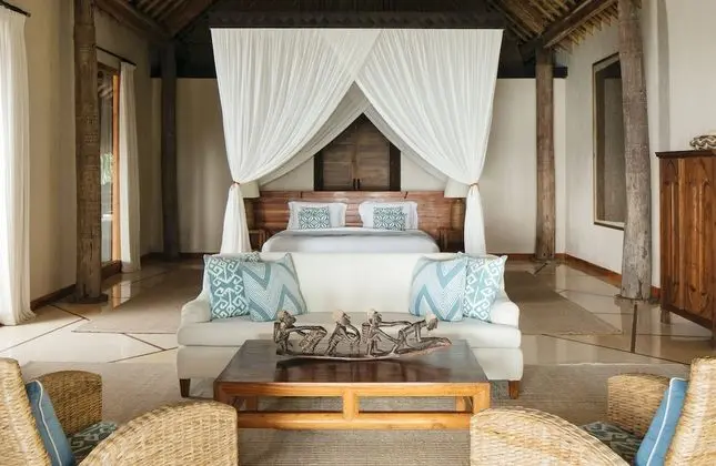 Kasambi / Lantoro / Wamoro 2 Bedroom Villa