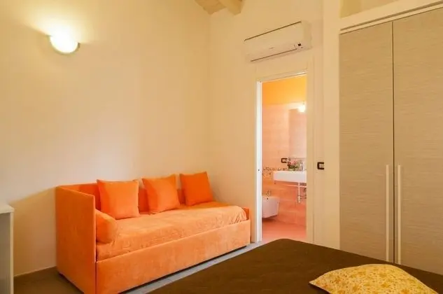 Üç Kişilik Oda, Bahçe Manzaralı