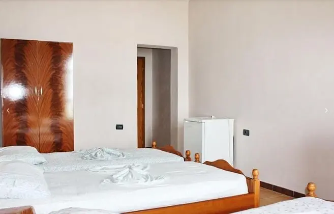Büyük Yataklı Tek Kişilik Oda