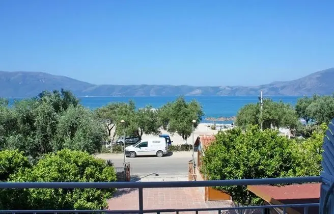 Üç Kişilik Oda