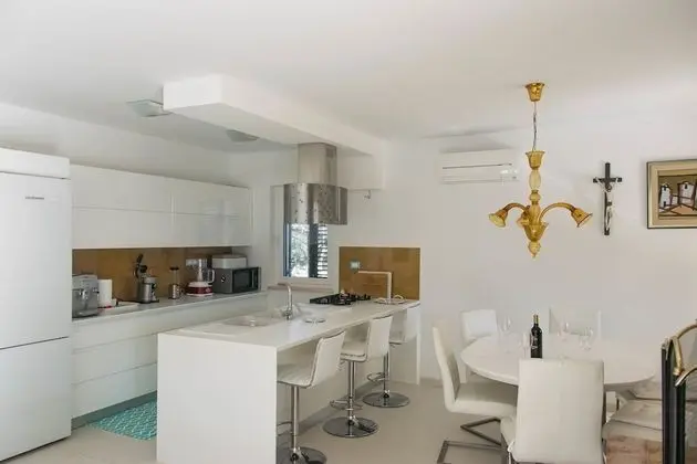 Villa, Deniz Manzaralı