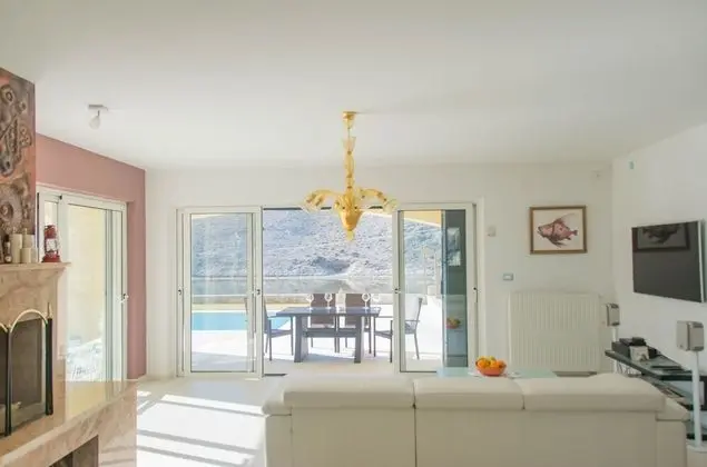 Villa, Deniz Manzaralı
