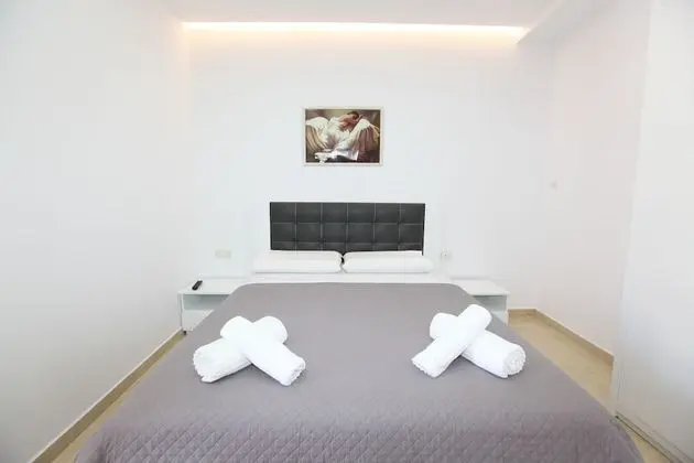 Tek Büyük Yataklı Oda