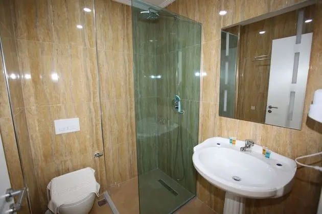 Tek Büyük Yataklı Oda