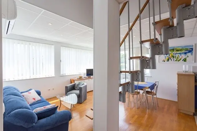 Apart Daire, Deniz Manzaralı