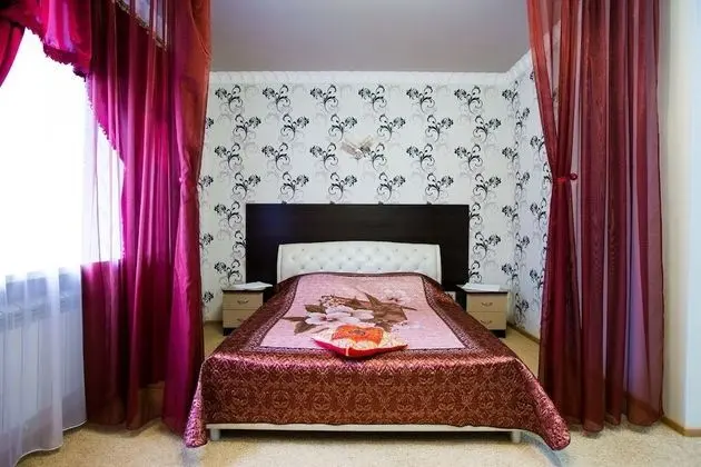 Luxury Tek Büyük Yataklı Oda
