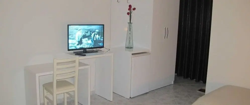 Üç Kişilik Oda