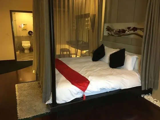 Deluxe Tek Büyük Yataklı Oda