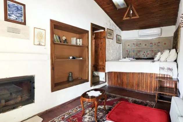 Şömineli Standart Oda, Simge Yapı Manzaralı, Şömineli