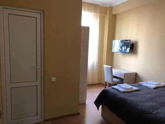 Basic Tek Büyük Yataklı Oda