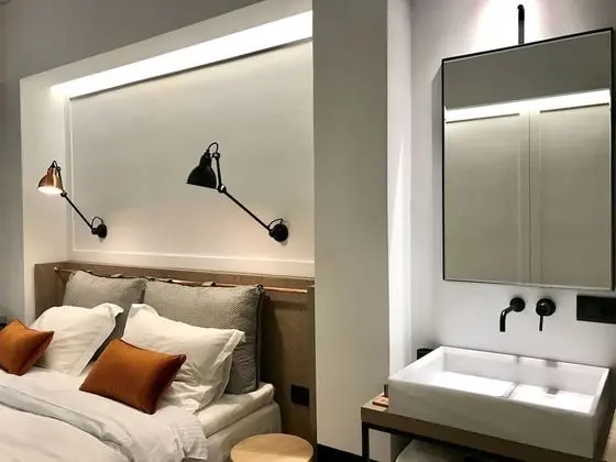 Cosy Double or Twin Room (Street View)
