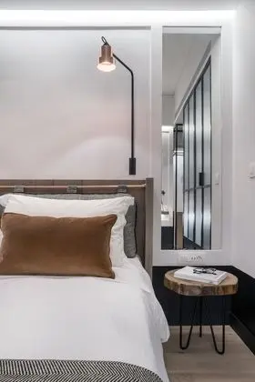 Cosy Double or Twin Room (Street View)