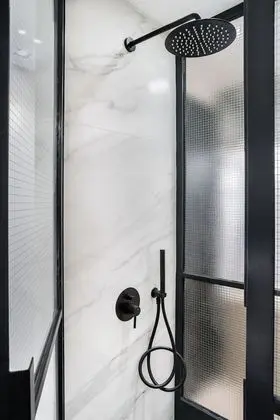 Cosy Double or Twin Room (Street View)