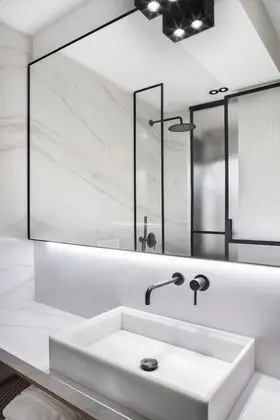 Cosy Double or Twin Room (Street View)