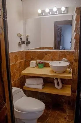Basic Tek Büyük Yataklı Oda