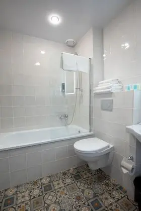 Standard Tek Büyük veya İki Ayrı Yataklı Oda